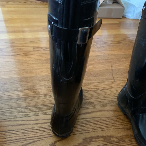 Hunter boots tall gloss black like new size 35/36 - Picture 2 of 5